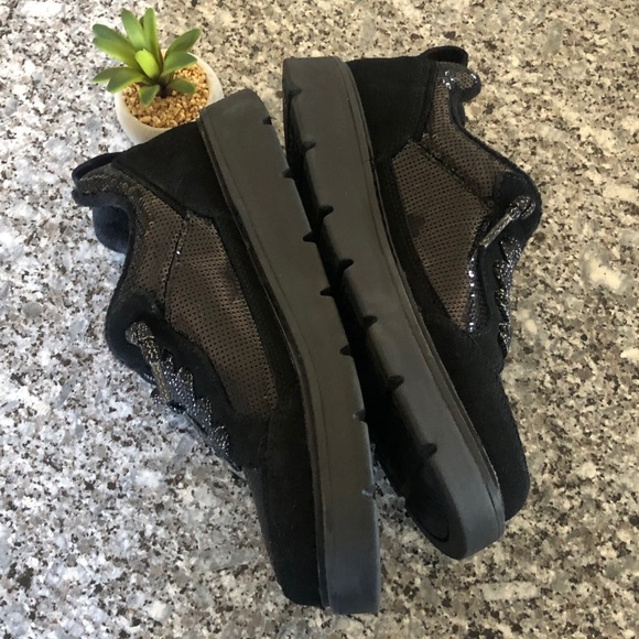 SKECHERS Keepsakes Cozy Street Hiker 8 Black MEMORY FOAM scotchgard NWOB - Picture 4 of 9